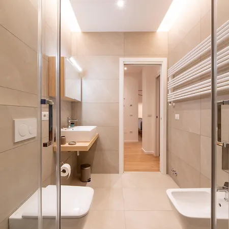 Housmart Corte Galluzzi 7/2 Apartamento *