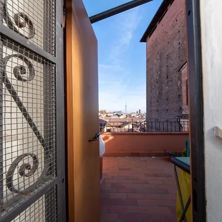 Housmart Corte Galluzzi 7/2 Apartment *