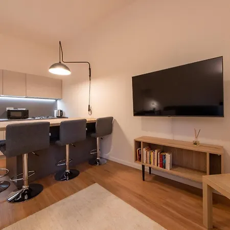 Apartment Housmart Corte Galluzzi 7/2 *
