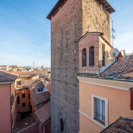 Housmart Corte Galluzzi 7/2 Apartment Bologna
