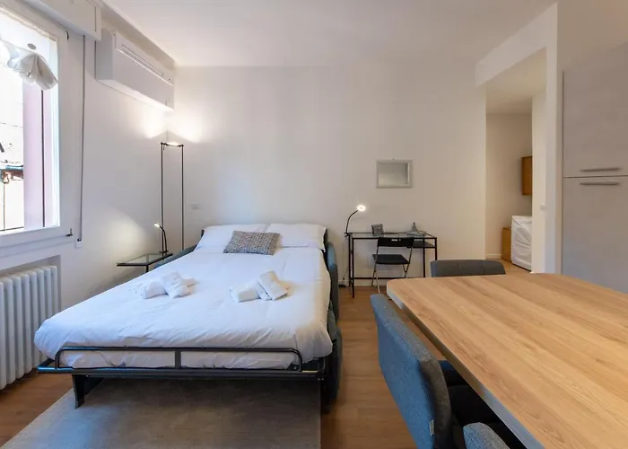 Housmart Corte Galluzzi 7/2 Apartament Bolonia