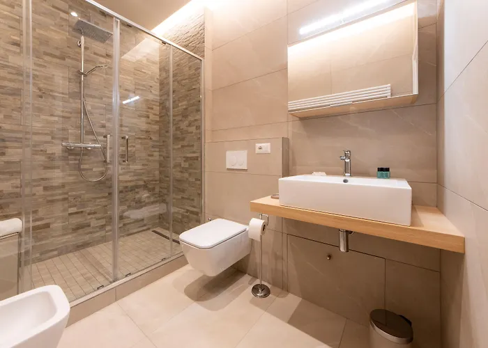 Apartamento Housmart Corte Galluzzi 7/2